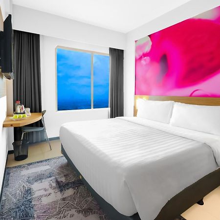 Favehotel Rungkut Surabaya Exterior foto