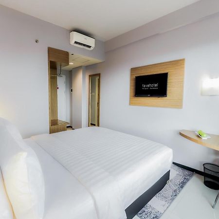Favehotel Rungkut Surabaya Exterior foto