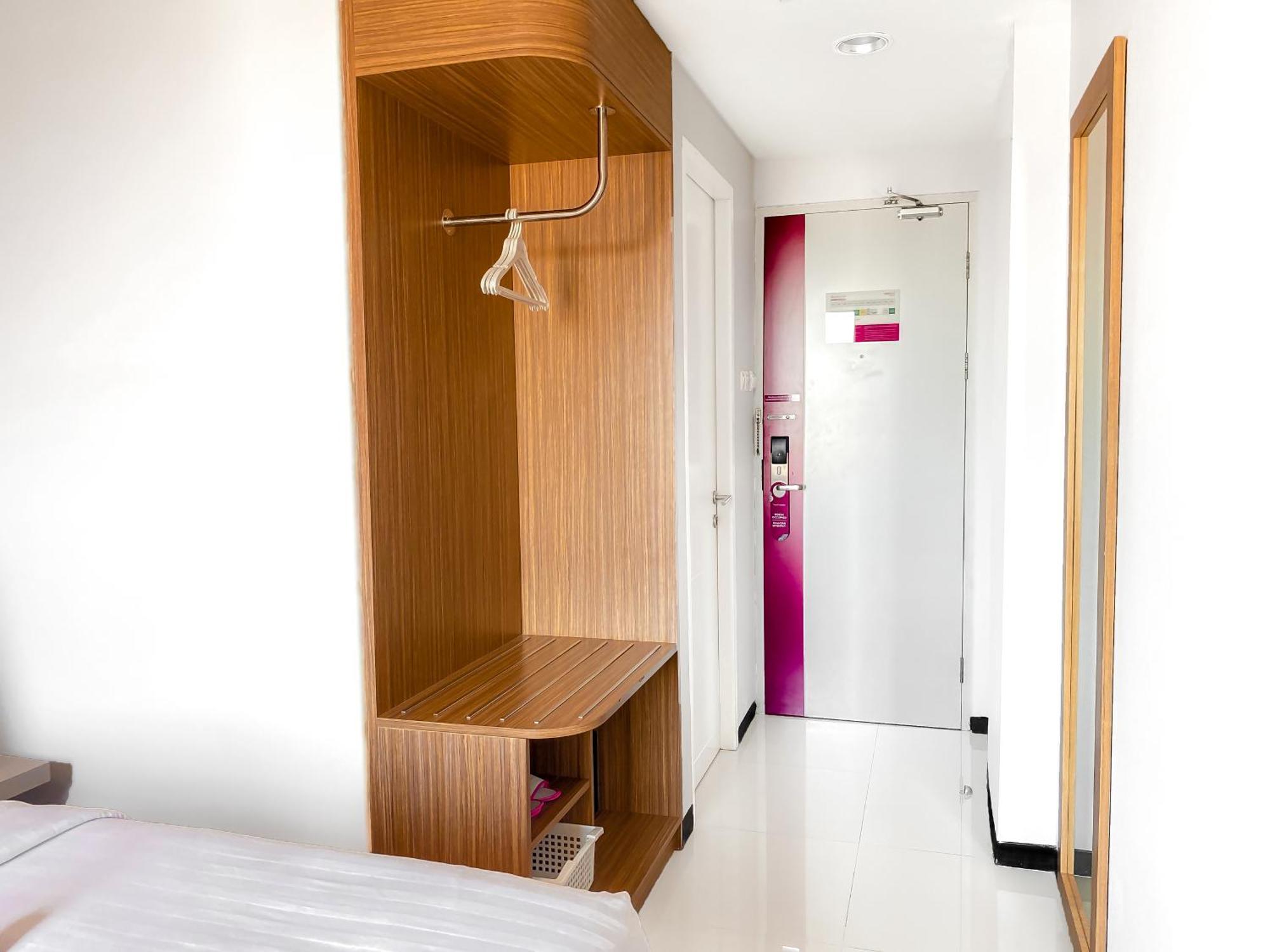 Favehotel Rungkut Surabaya Exterior foto